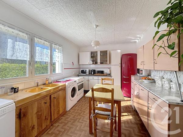 Maison à vendre  6 pièces - 124,20 m 2   MONTPON MENESTEROL  - 24