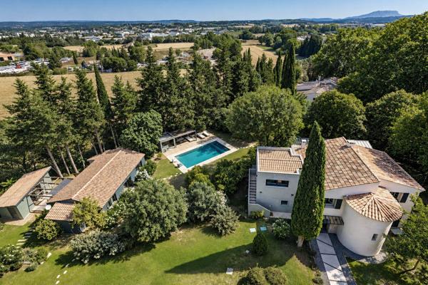 Vente Maison de luxe Aix-en-Provence 8 Pièces 300 m²