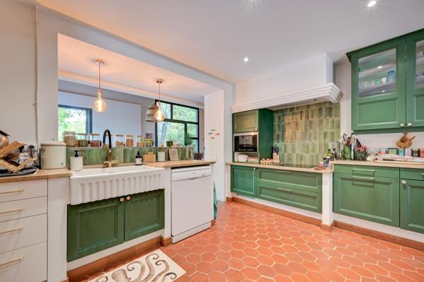 Vente Maison de luxe Aix-en-Provence 8 Pièces 300 m²