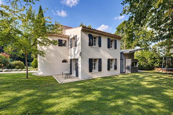 Vente Maison de luxe Aix-en-Provence 8 Pièces 300 m²