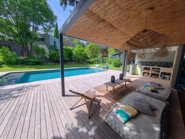 Vente Maison de luxe Aix-en-Provence 8 Pièces 300 m²