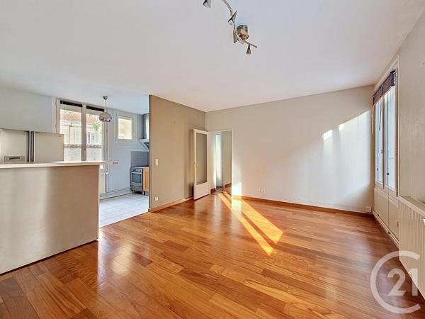 Appartement T3 à vendre  3 pièces - 69,14 m 2   POITIERS  - 86