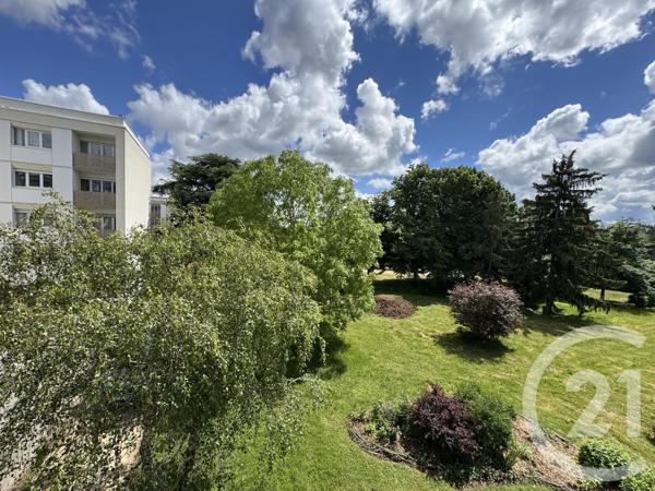 Appartement T3 à vendre  3 pièces - 69,14 m 2   POITIERS  - 86