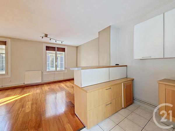 Appartement T3 à vendre  3 pièces - 69,14 m 2   POITIERS  - 86