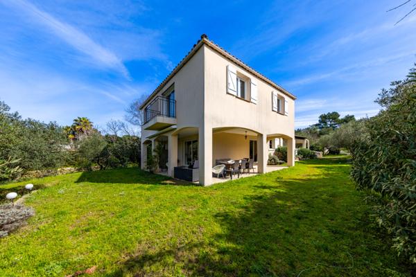 Sommières (30250) Sommières, MAUVALAT , Belle Maison d'architecte de type T5 avec son studio indépendant