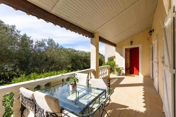 Sommières (30250) Sommières, MAUVALAT , Belle Maison d'architecte de type T5 avec son studio indépendant