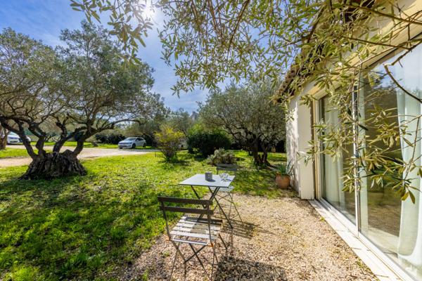 Sommières (30250) Sommières, MAUVALAT , Belle Maison d'architecte de type T5 avec son studio indépendant