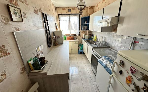 Appartement à vendre    3 pièces • 65,51 m2 Villemomble