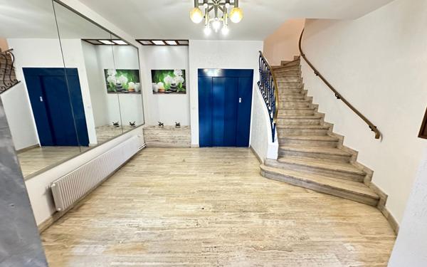 Appartement à vendre    3 pièces • 65,51 m2 Villemomble