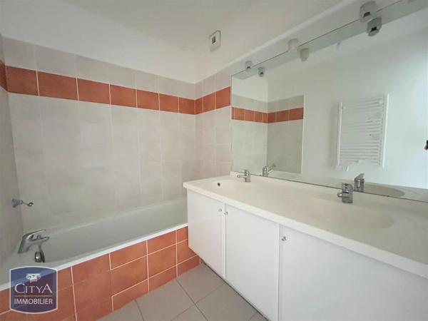 Appartement à louer 3 pièces 63.71m² Cahors (46000)