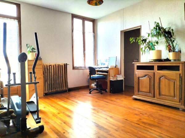 Maison en pierre avec fort potentiel – 212 m² habitables