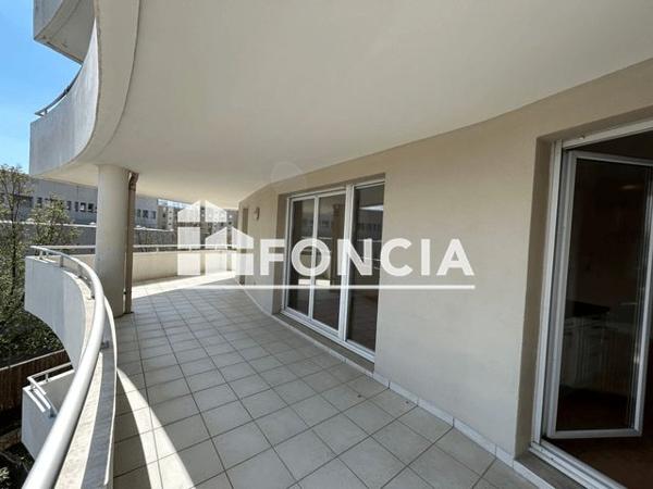 Location Appartement 3 pièces 65.2 m² - BAT C Marseille 13012