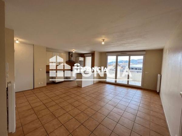 Location Appartement 3 pièces 65.2 m² - BAT C Marseille 13012