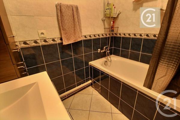 Appartement F3 à vendre  3 pièces - 66,64 m2 LES PAVILLONS SOUS BOIS - 93