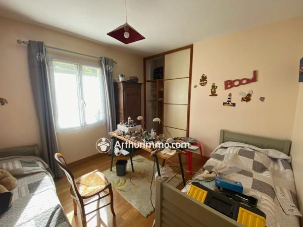 Vente                                                      Maison
                        
                     7 pièces                      191 m2                     à Aulnay