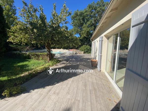 Vente                                                      Maison
                        
                     7 pièces                      191 m2                     à Aulnay