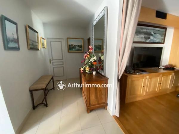 Vente                                                      Maison
                        
                     7 pièces                      191 m2                     à Aulnay