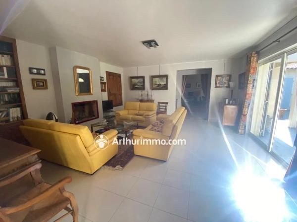 Vente                                                      Maison
                        
                     7 pièces                      191 m2                     à Aulnay