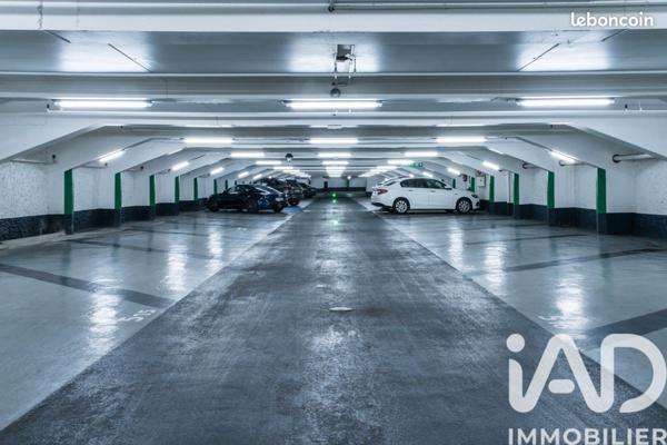 Parking à vendre 12 m² Paris 9