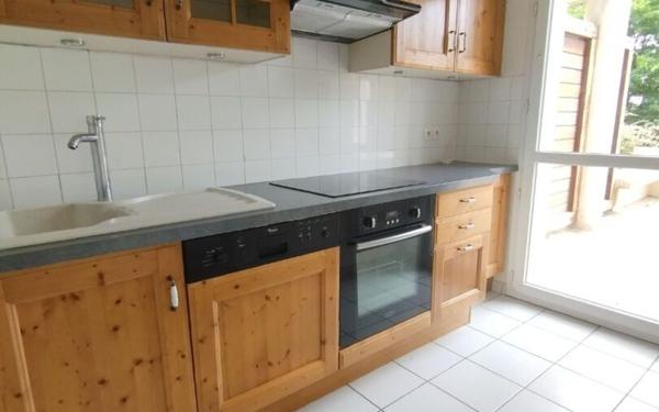 Appartement à louer    1 pièce •  Venette