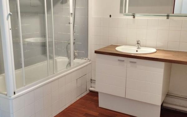 Appartement à louer    1 pièce •  Venette