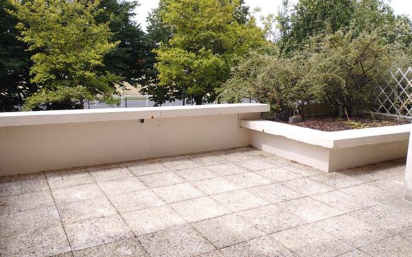 Appartement à louer    1 pièce •  Venette