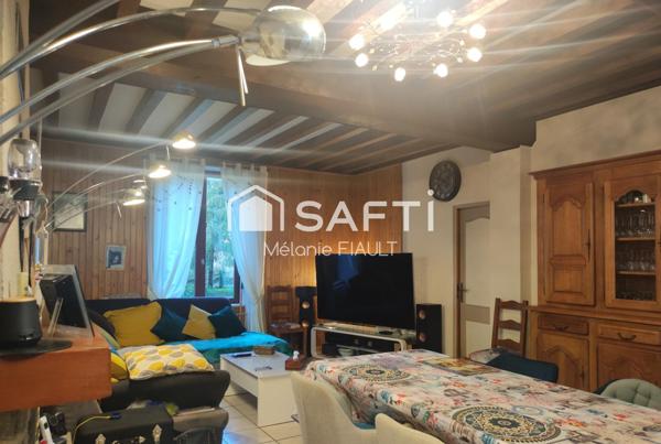 Charmante propriété d'habitation de 173m² et d'une dépendance de 65m² en pierre, implantée sur un terrain de 4370 m².