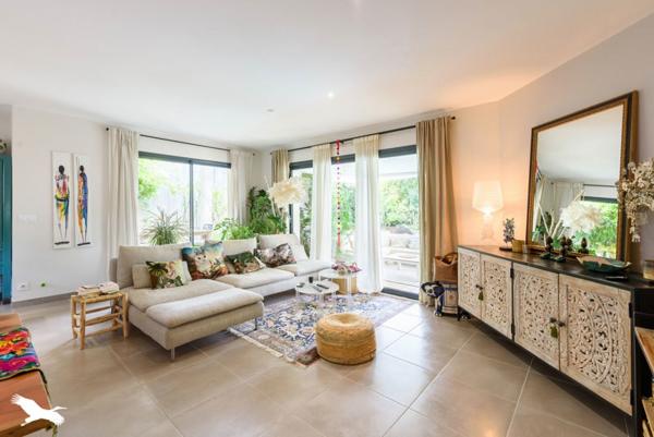 Maison 365 680 € Saint-Pierre-du-Mont 4 p 109 m² DPE A