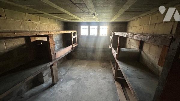 Une Maison à usage d'habitation.