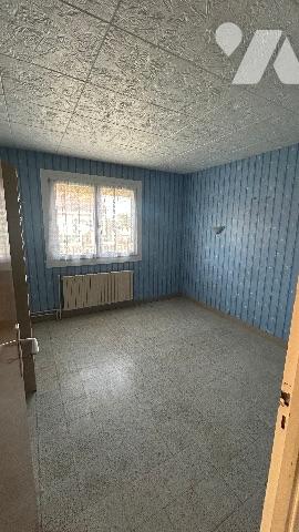 Une Maison à usage d'habitation.