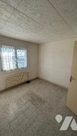 Une Maison à usage d'habitation.