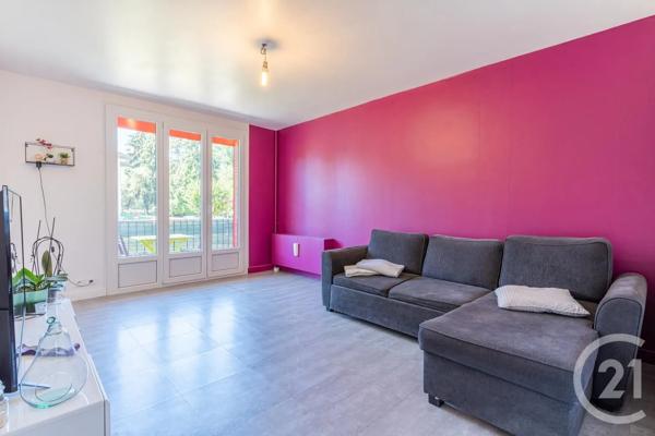 Appartement F3 à vendre  3 pièces - 65,93 m 2   RUMILLY  - 74