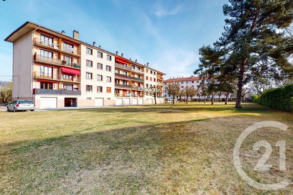 Appartement F3 à vendre  3 pièces - 65,93 m 2   RUMILLY  - 74