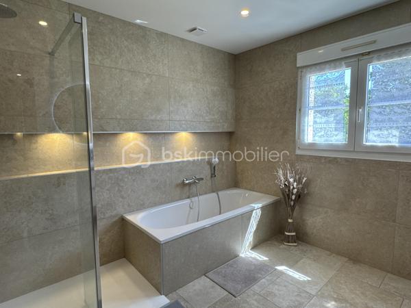 Maison traditionnelle de 220 m²