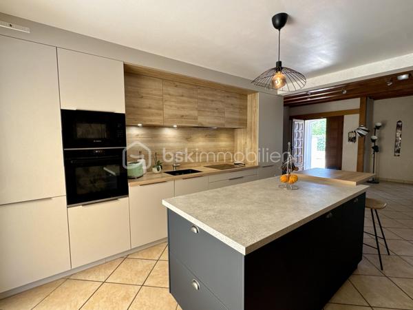 Maison traditionnelle de 220 m²