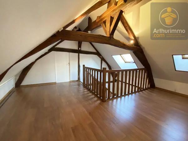 Vente                                                      Maison
                        
                     6 pièces                      157 m2                     à Orléans