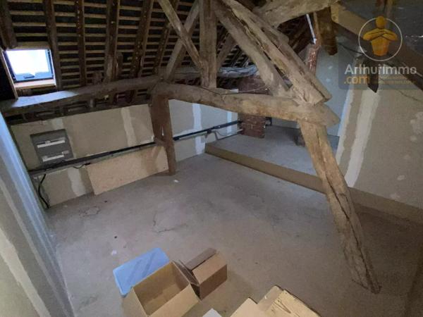 Vente                                                      Maison
                        
                     6 pièces                      157 m2                     à Orléans