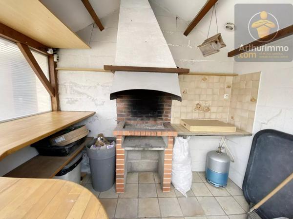 Vente                                                      Maison
                        
                     6 pièces                      157 m2                     à Orléans