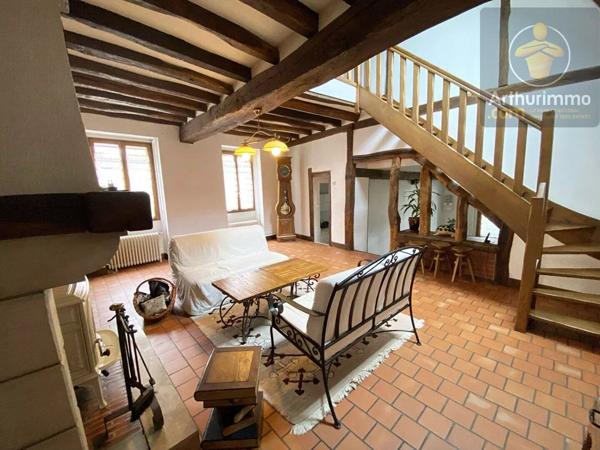 Vente                                                      Maison
                        
                     6 pièces                      157 m2                     à Orléans