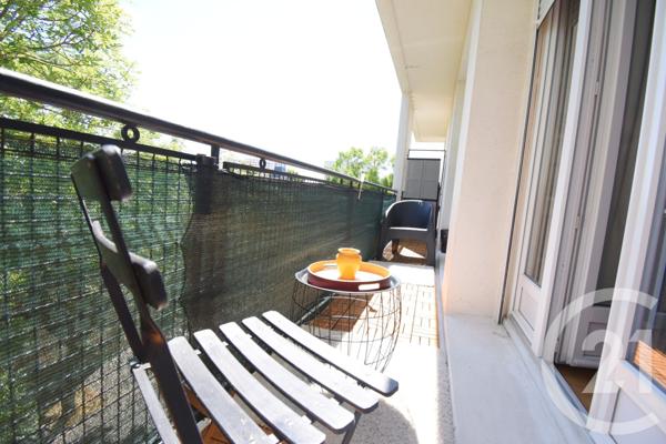 Appartement à vendre  2 pièces - 34,40 m2 VICHY - 03