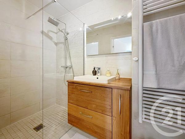 Appartement F4 à vendre  4 pièces - 94,17 m 2   NICE  - 06