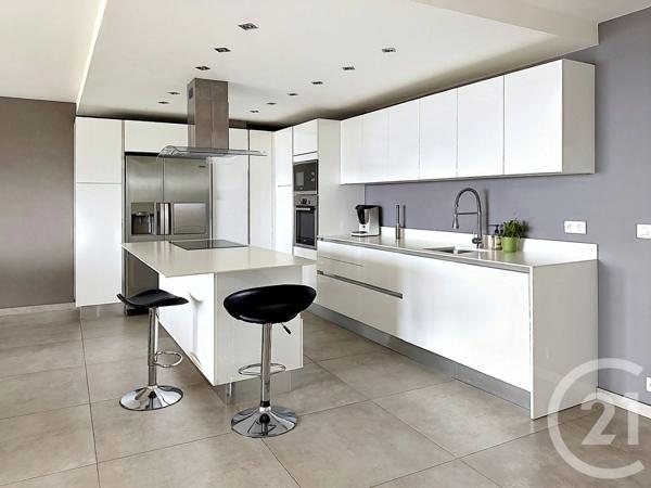 Appartement F4 à vendre  4 pièces - 94,17 m 2   NICE  - 06