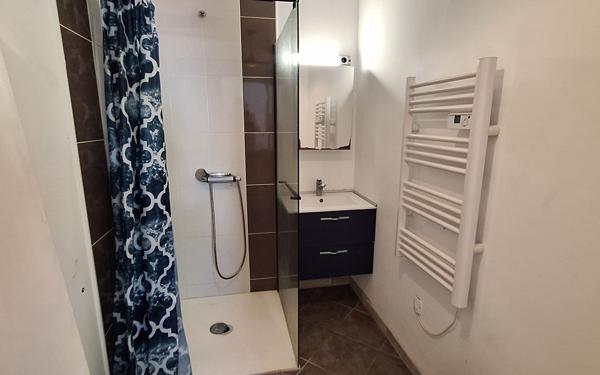 Maison à vendre    3 pièces • 57,60 m2 Montluçon