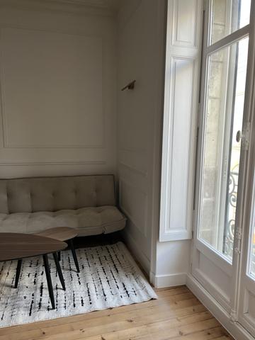Très beau studio meublé à louer