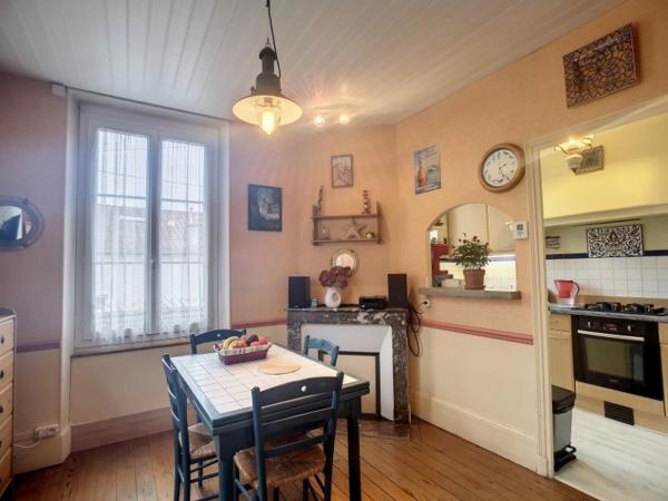 Maison 4 pièces 117m² sur sous-sol total secteur Provins gare