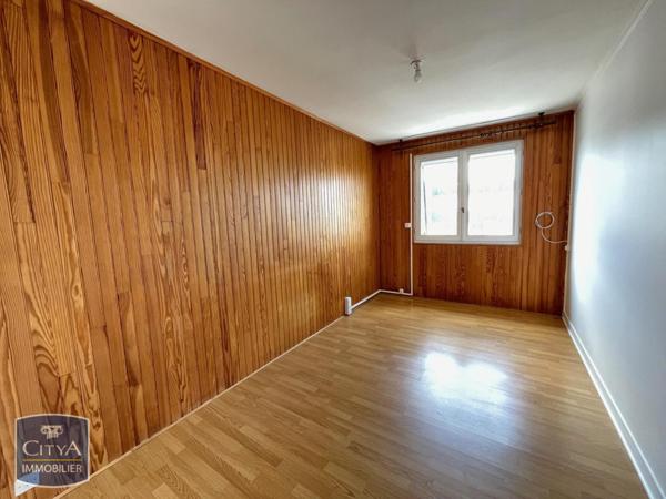 Location appartement 5 pièces de 102.43m²