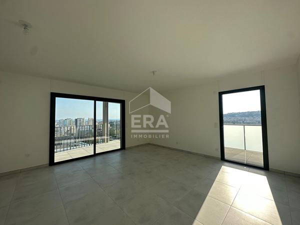 3 pièces neuf au 16ème étage avec terrasse d'angle, vue mer et montagnes - Nice Méridia