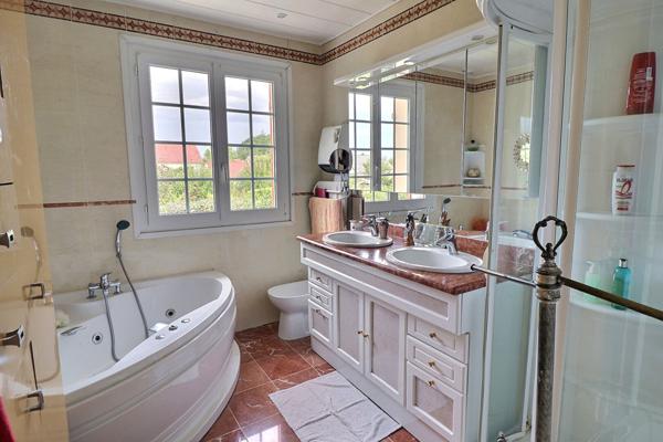 Maison 6 pièces 184 m2