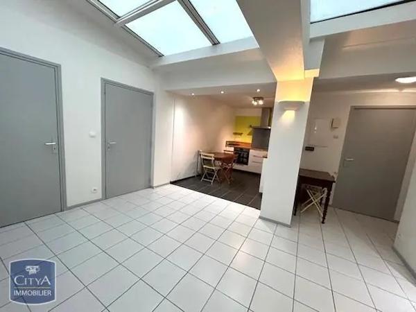 Appartement à louer 4 pièces 105.99m² Saint-Brieuc (22000)