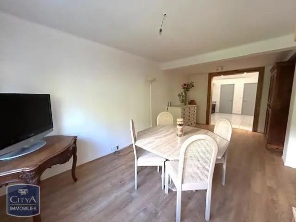 Appartement à louer 4 pièces 105.99m² Saint-Brieuc (22000)